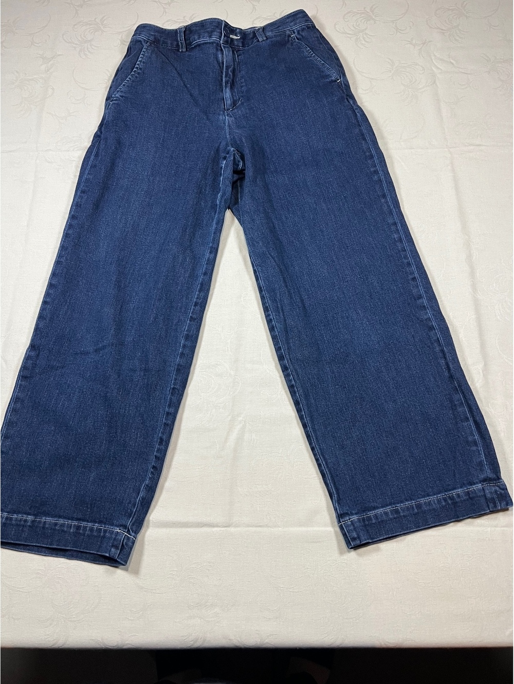 Womans Uniqlo Medium Wash Loose Fit Wide Leg Jeans